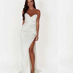 Brand new MESHKI Marilyn corset gown